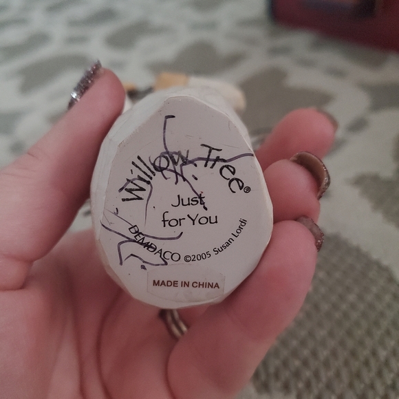 Willow Tree - Picture 7 of 7